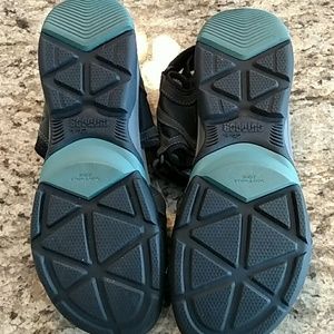 clarks wave walk sandals